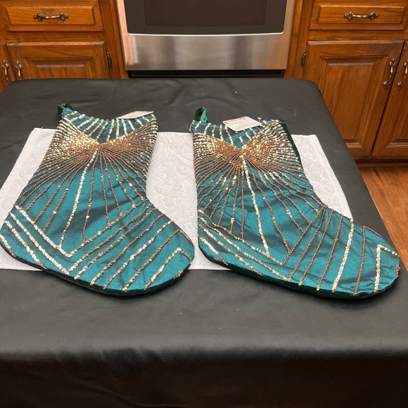 Set of Two NWT Green and Gold Christmas Stockings. - Picture 1 of 10